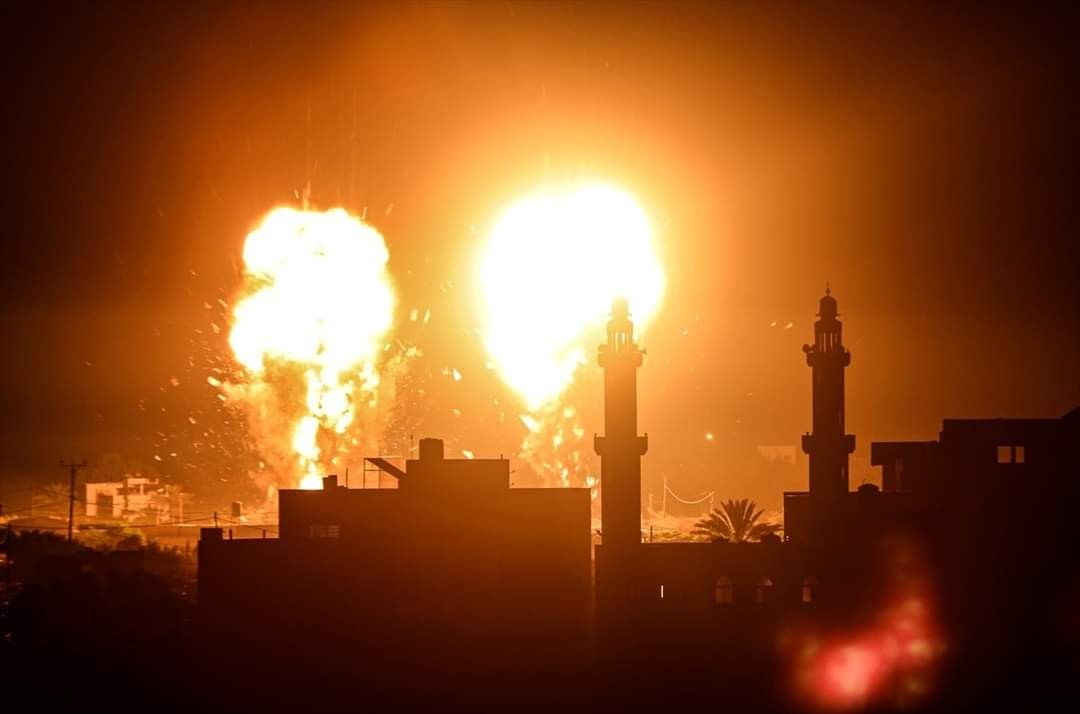 طيران الاحتلال يستهدف قطاع غزة وحماس تعلق على هذا القصف